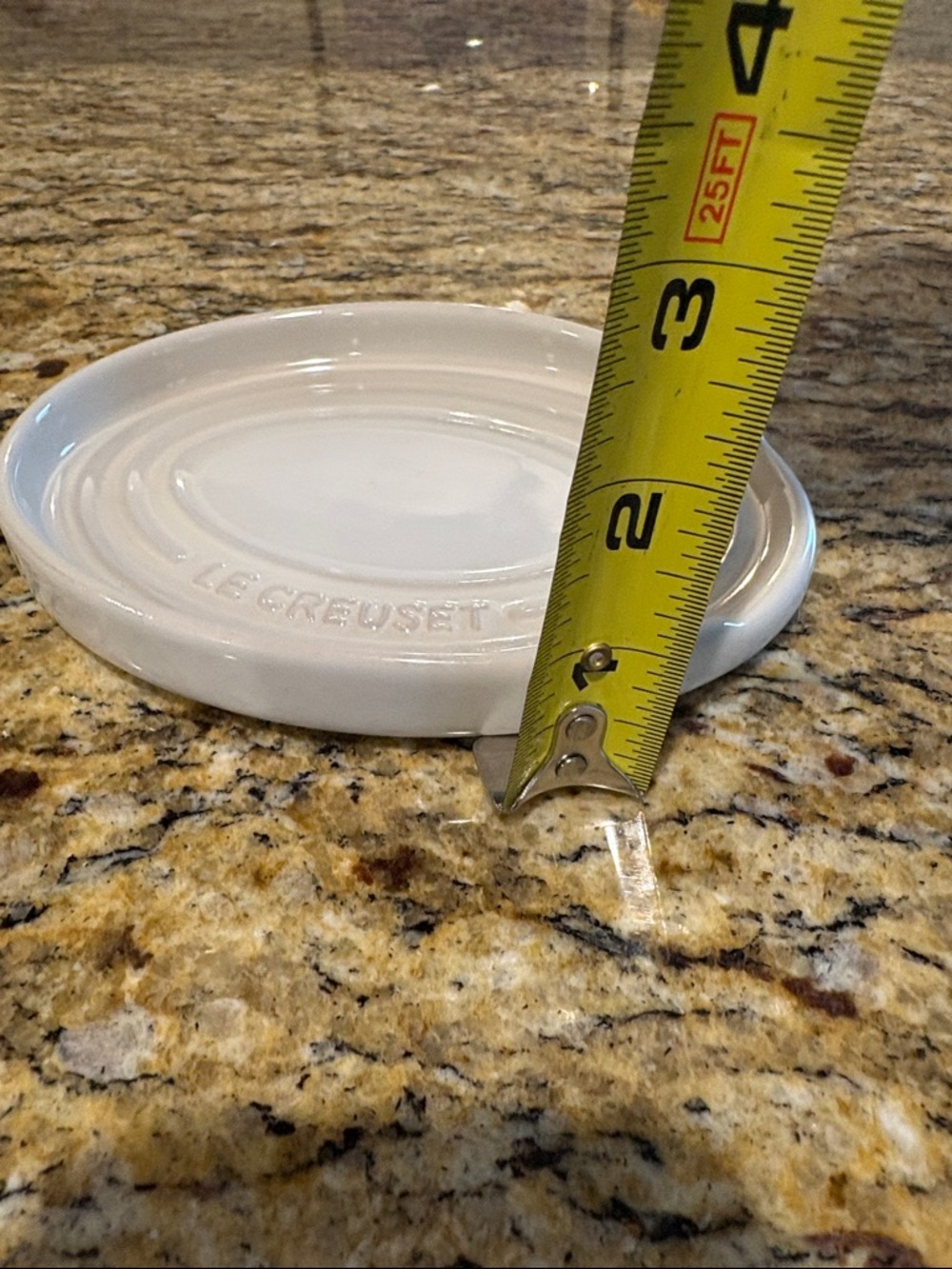 Le Creuset Cream Stoneware Oval Spoon Rest, Meringue - Picture 7 of 9